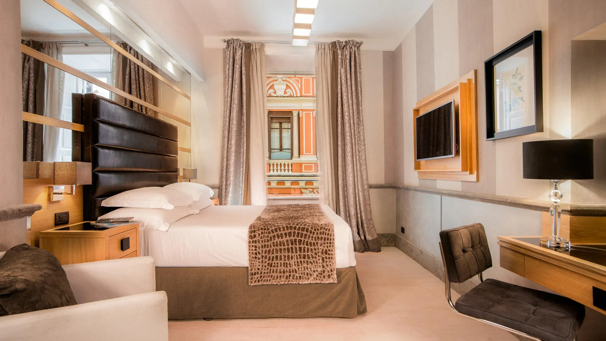 A deluxe double room at Via Vicenza 38