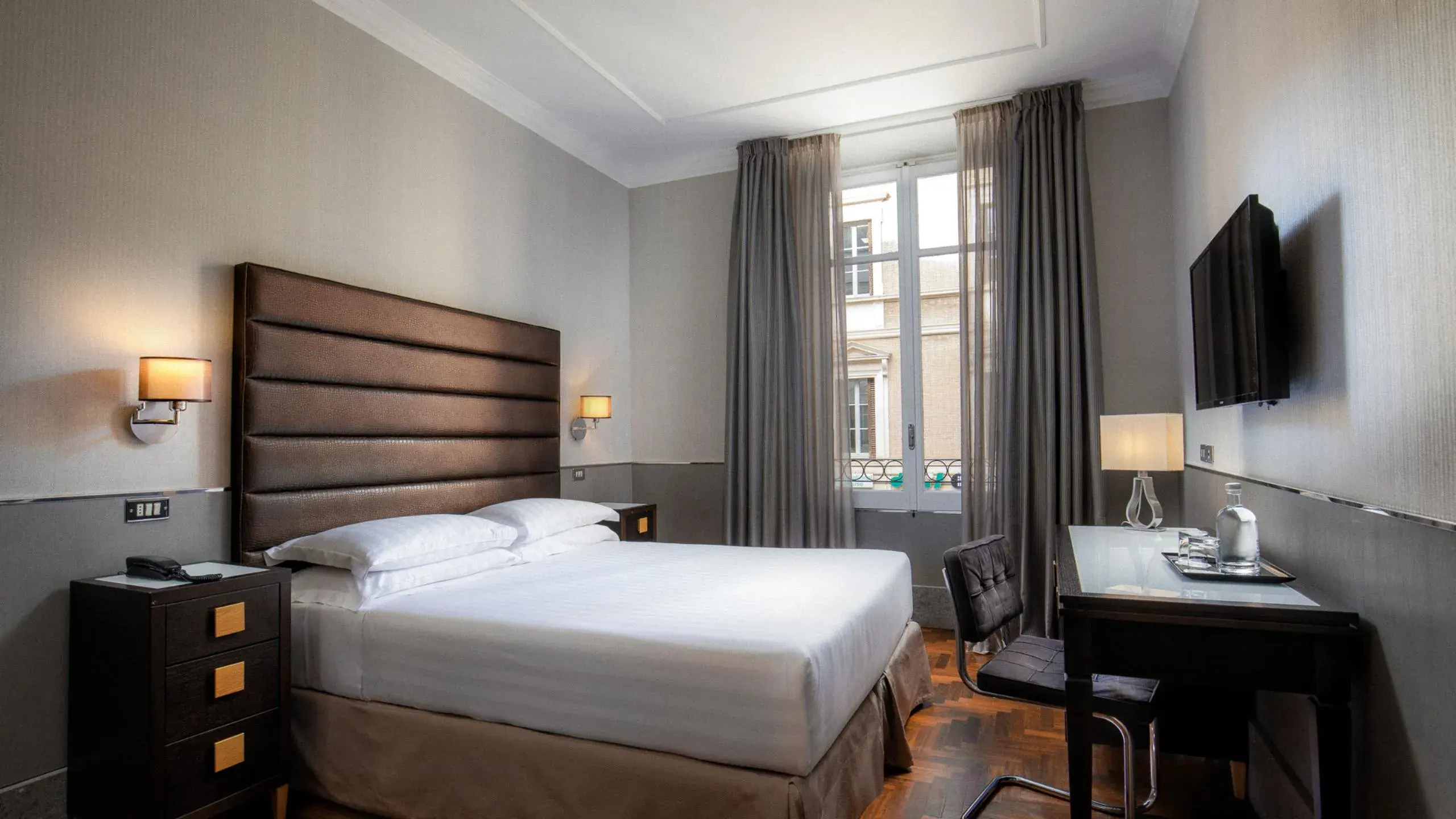 A deluxe double room in the main hotel